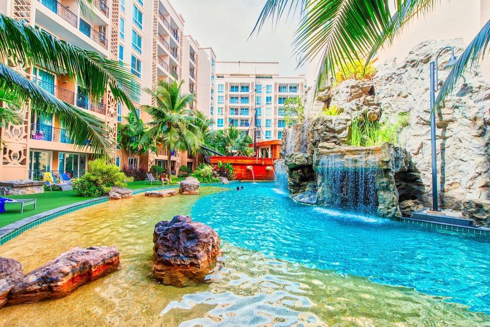Atlantis Condo Resort Джомтьєн-Біч Екстер'єр фото