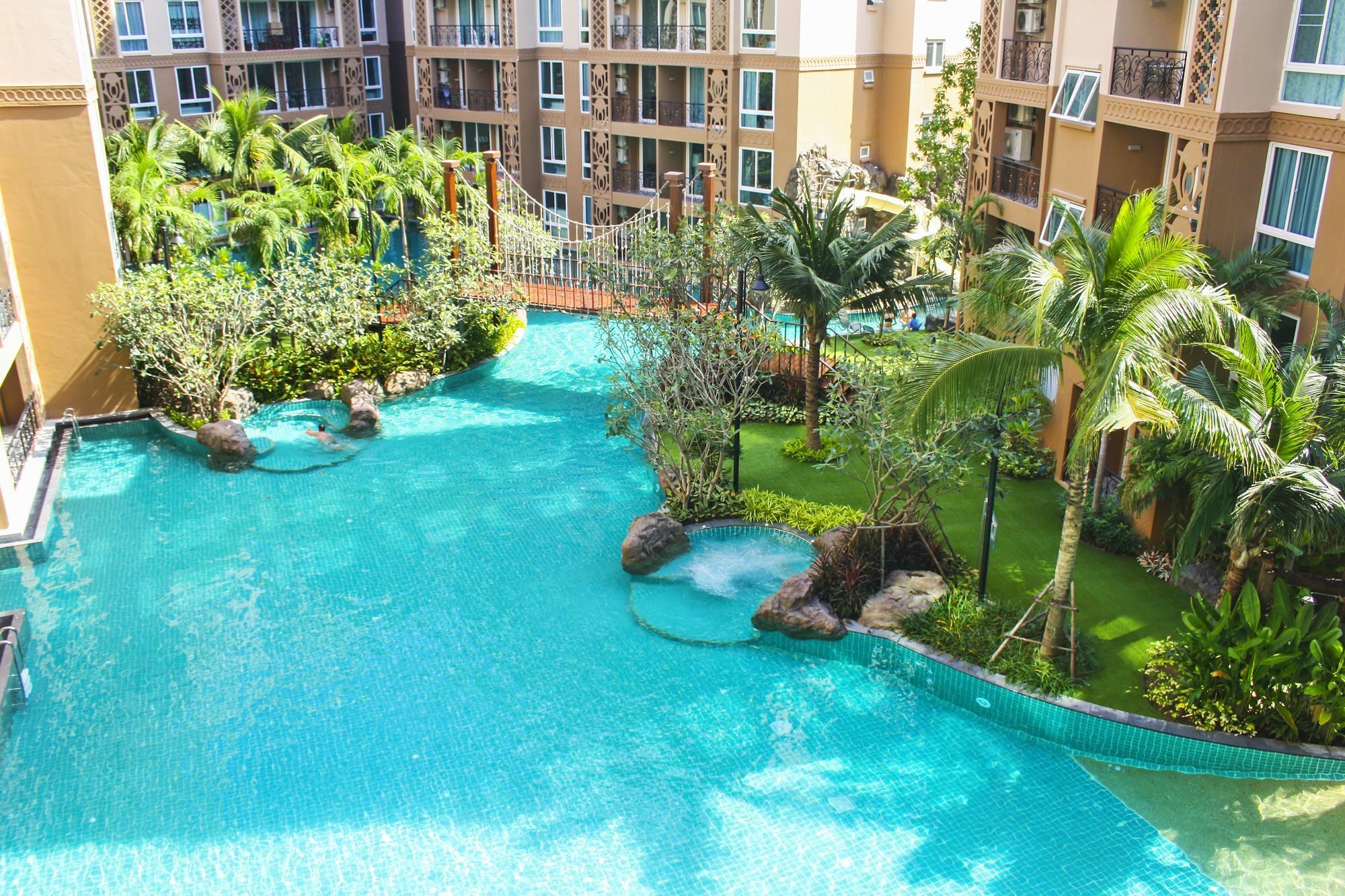 Atlantis Condo Resort Джомтьєн-Біч Екстер'єр фото
